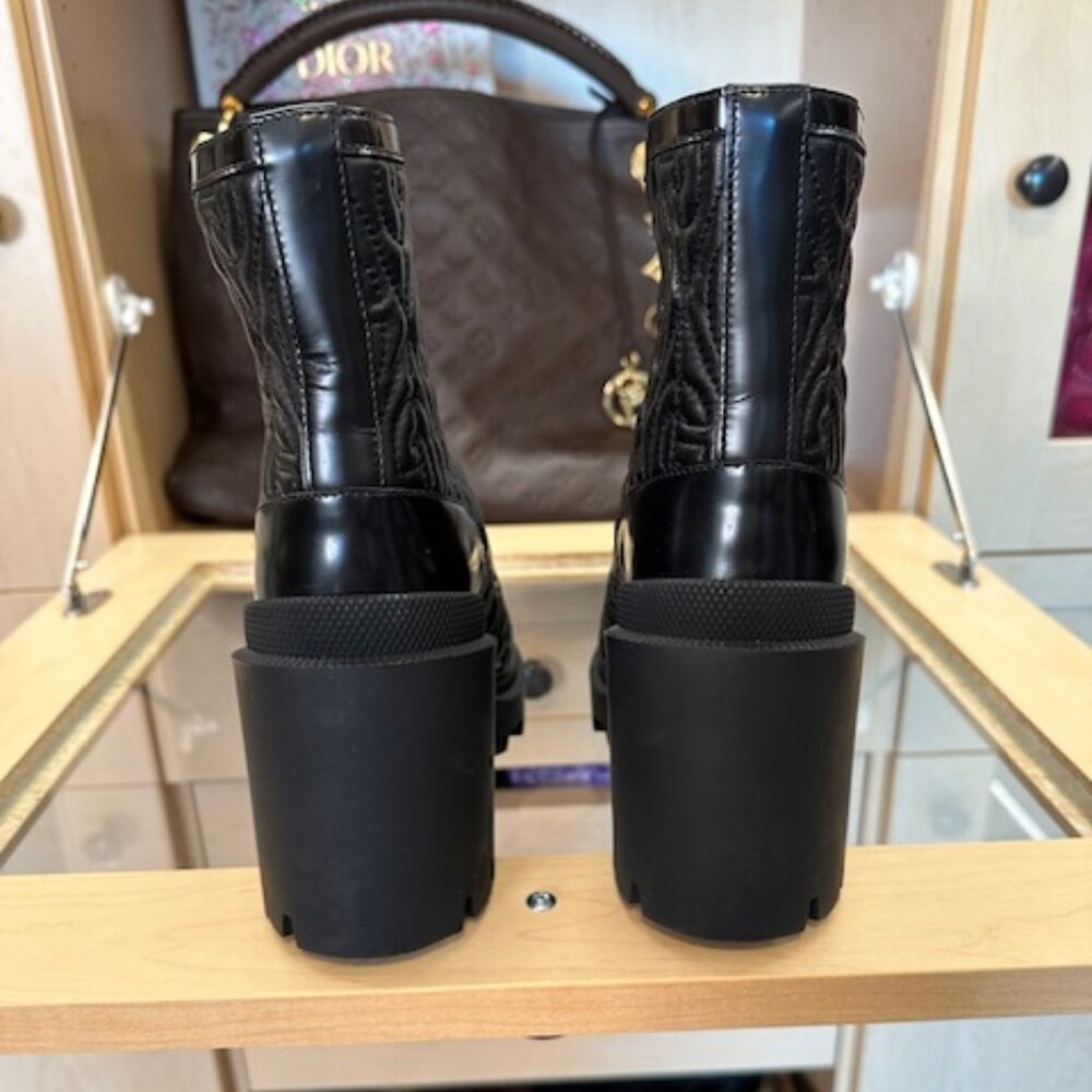 Gucci Double G Logo Leather Booties Size 37.5 - Picture 4 of 5